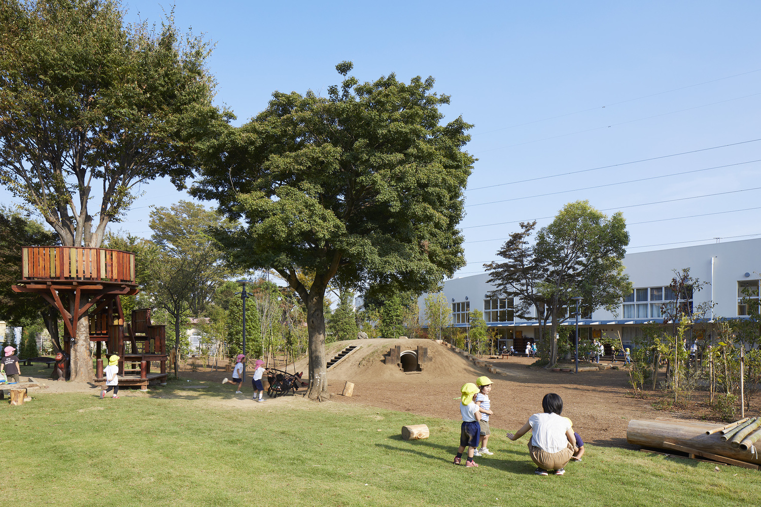 幼兒園室外環(huán)境設(shè)計(jì)要遵循哪些原則？